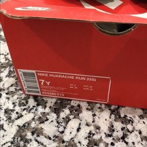 Nike Shoes - Nike Huarache Run ‼️BRAND NEW‼️ Nike Shoes - Nike Huarache Run ‼️BRAND NEW‼️